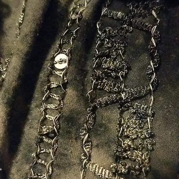 Short sleeved peasant sequined top - Picture 5 of 6